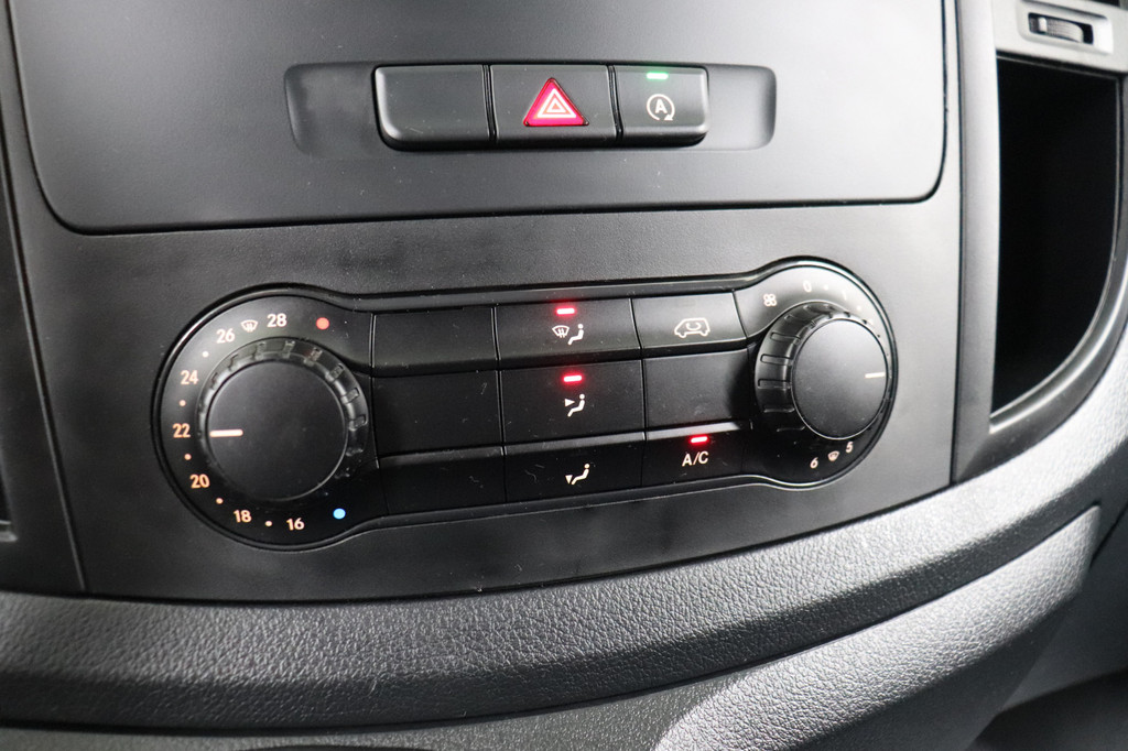 Mercedes-Benz Vito 110 CDI Lang EURO 6 - Airco - Leder. stoelen - Achteruitrijcamera - â¬11.950,- Excl. 10