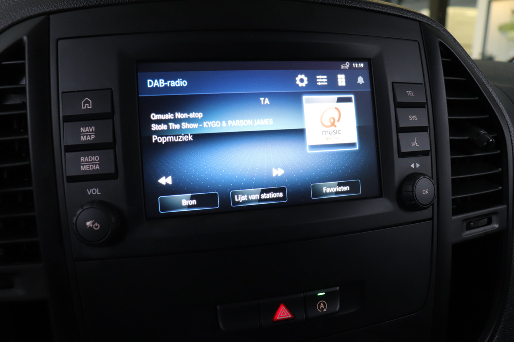 Mercedes-Benz Vito 110 CDI Lang EURO 6 - Airco - Leder. stoelen - Achteruitrijcamera - â¬11.950,- Excl. 12