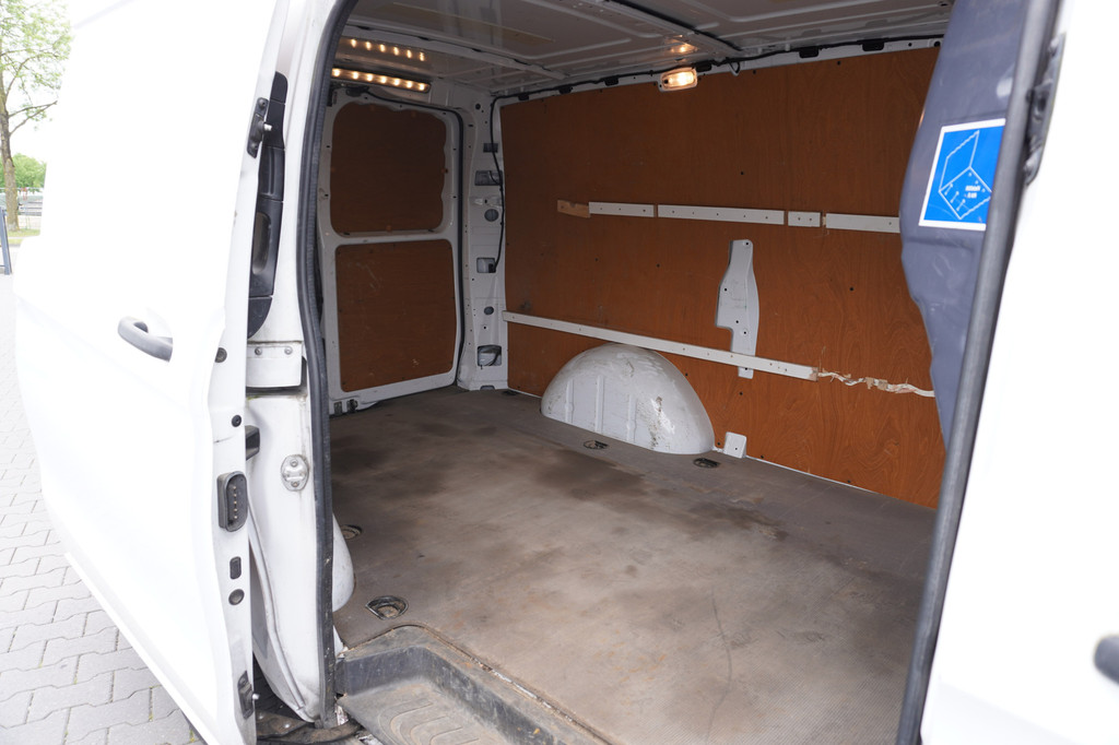 Mercedes-Benz Vito 110 CDI Lang EURO 6 - Airco - Navi - Cruise - € 13.900,- Excl. 9
