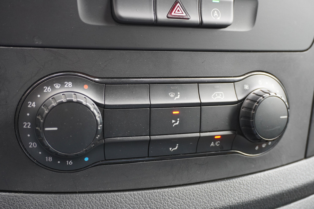 Mercedes-Benz Vito 110 CDI XL EURO 6 - Airco - Camera - €13.499,- Excl. 10