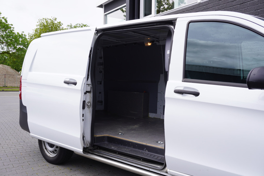 Mercedes-Benz Vito 110 CDI XL EURO 6 - Airco - Camera - €13.499,- Excl. 9