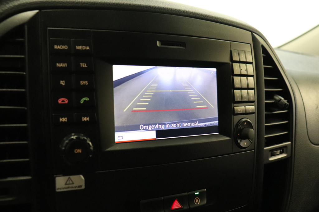 Mercedes-Benz Vito 110 CDI XL EURO 6 - Airco - Camera - Laadbrug - € 13.499,- Excl. 15