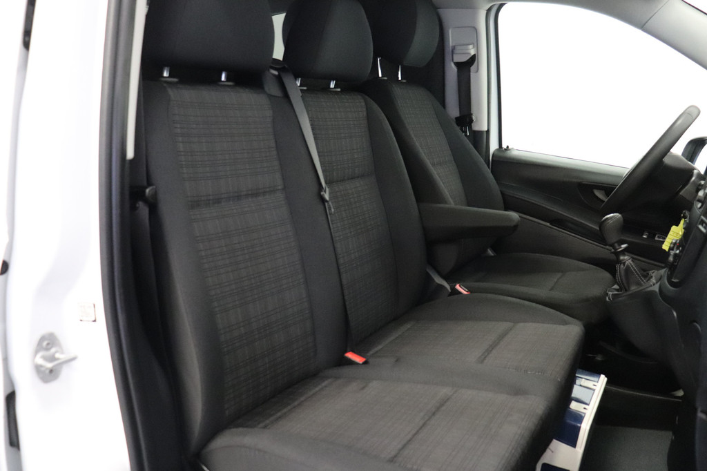 Mercedes-Benz Vito 110 CDI XL EURO 6 - Airco - Camera - Laadbrug - € 13.499,- Excl. 4