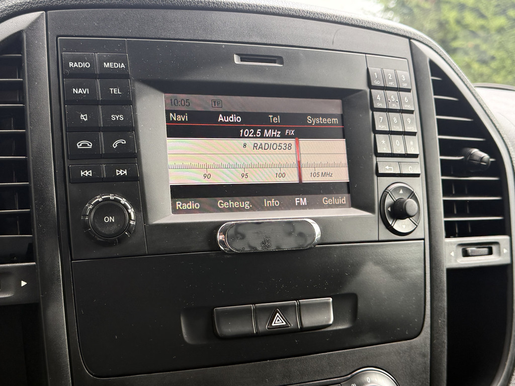 Mercedes-Benz Vito 111 CDI / DUBBEL CABINE / L2H1 / TREKHAAK / CAMERA / AIRCO / CRUISE / DUBBELE CABINE 16