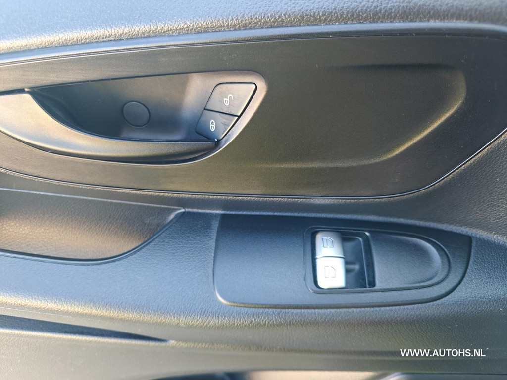 Mercedes-Benz Vito 111 CDI , Euro 6 , 1e Eig , In pracht staat , Apk maart 2026 , werkplaats inrichting. 11