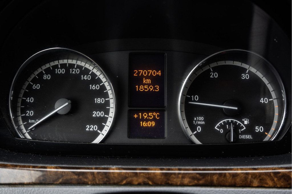 Mercedes-Benz Vito 111 CDI L2H1 | Airco | Cruise | 3-Zits | PDC 16