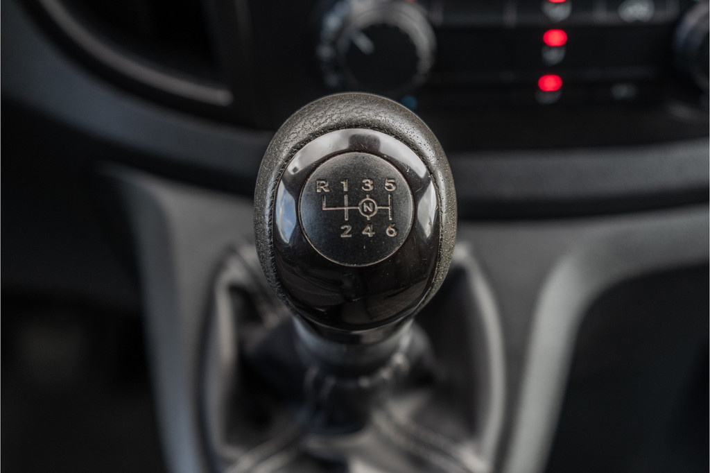 Mercedes-Benz Vito **111 CDI L2H1 | Euro 6 | Airco | Cruise | DC | 6-Persoons** 20