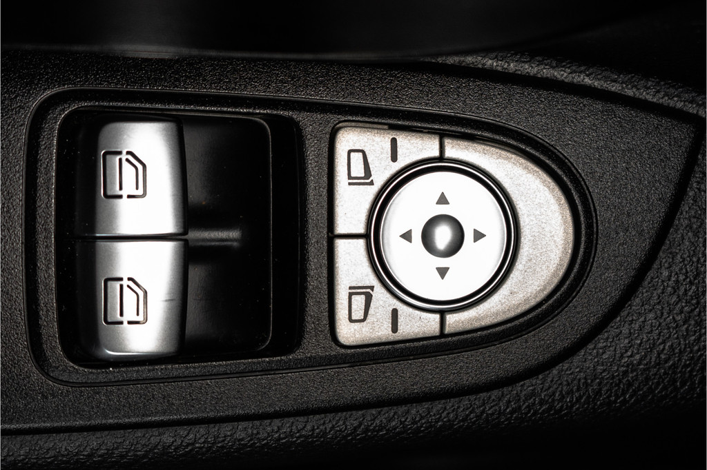 Mercedes-Benz Vito **111 CDI L2H1 | Euro 6 | Airco | Cruise | DC | 6-Persoons** 21