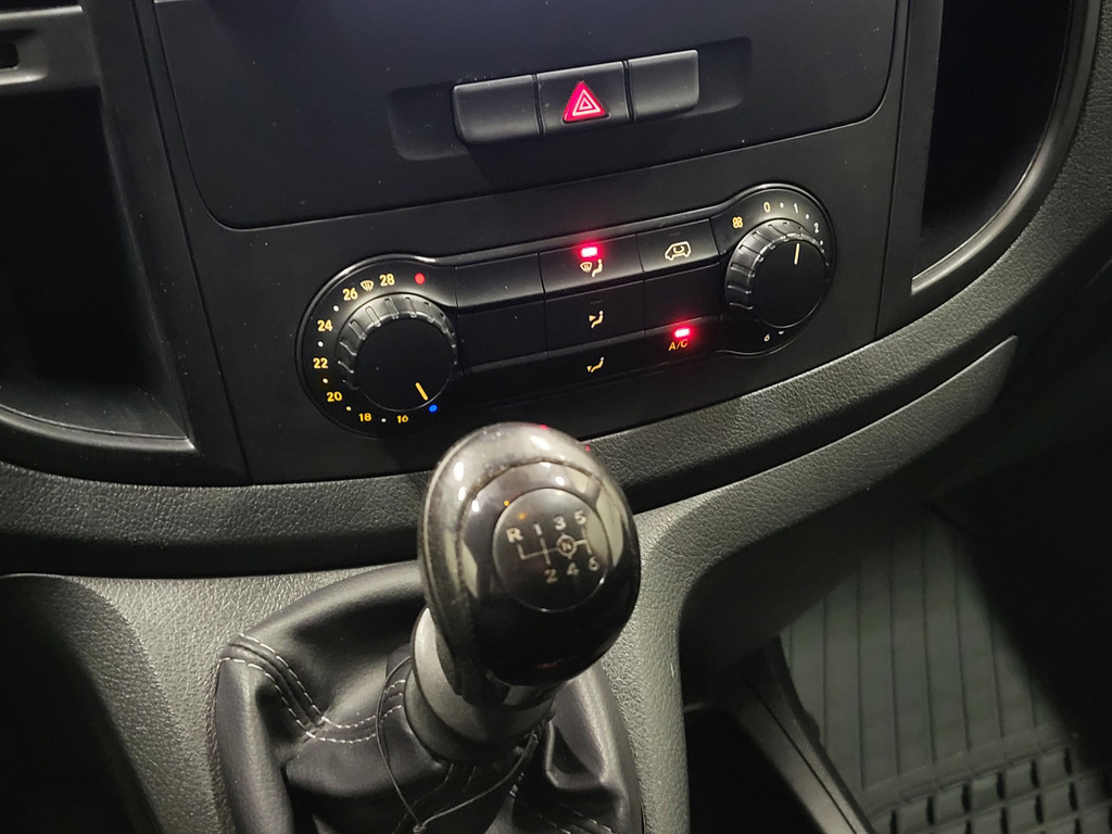 Mercedes-Benz Vito 111CDI L2/H1 Trekhaak Euro 6! 14