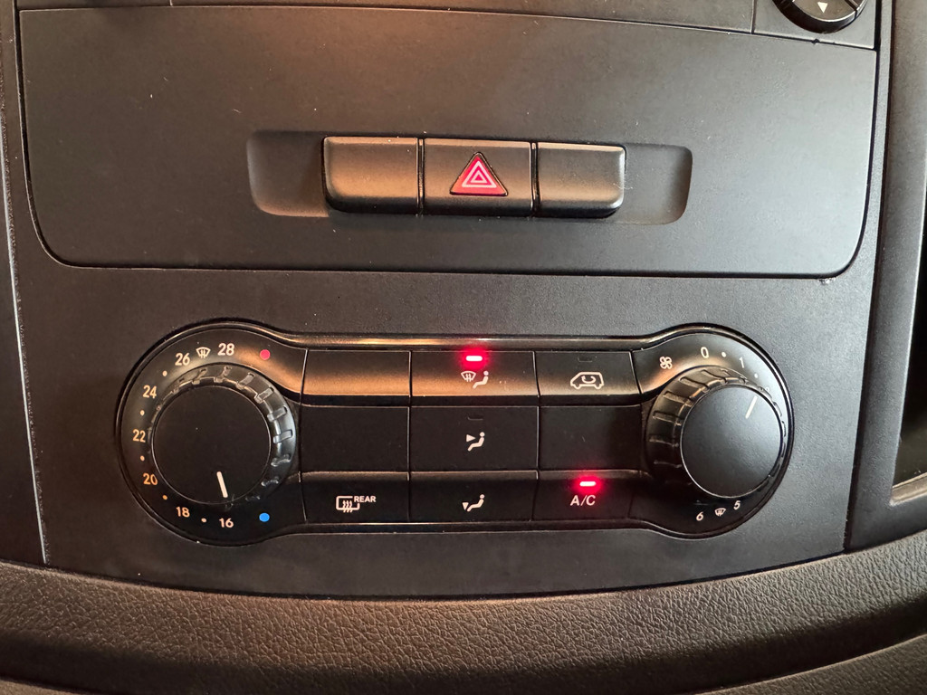 Mercedes-Benz Vito 111 CDI Lang Business Professional AIRCO-BLUETOOTH-TREKHAAK-EURO 6 16