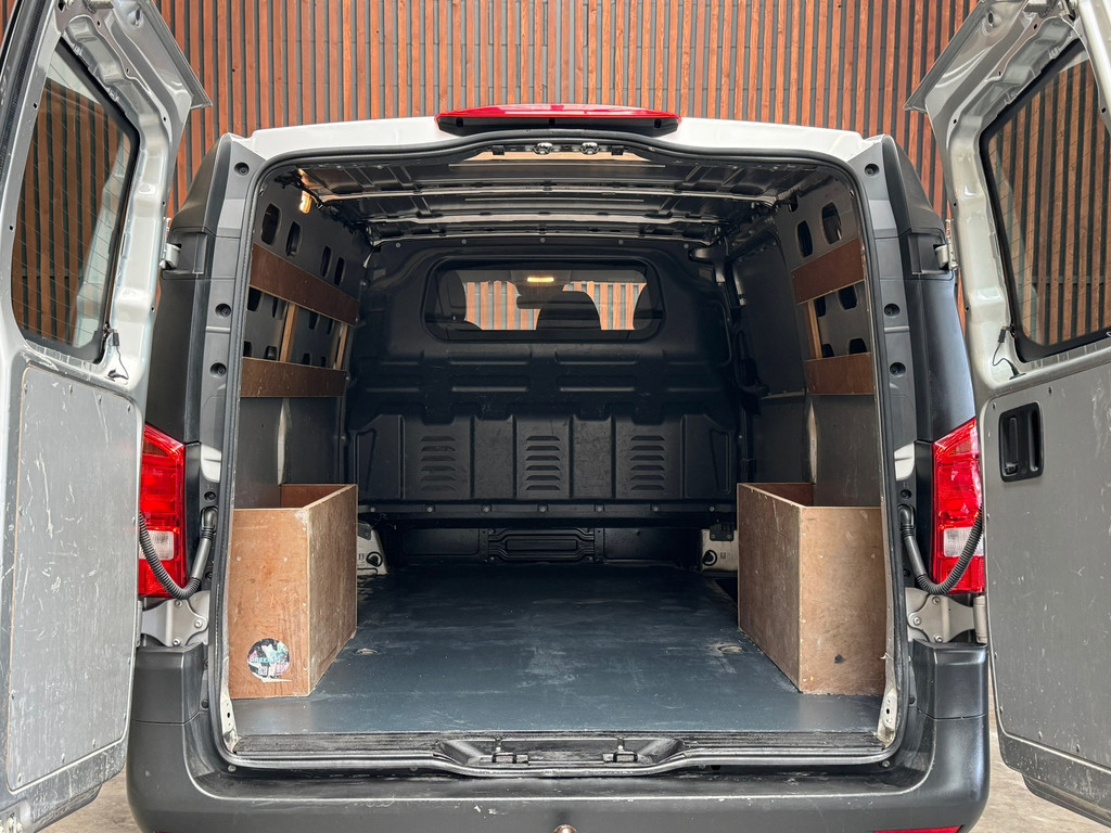 Mercedes-Benz Vito 111 CDI Lang Business Professional AIRCO-BLUETOOTH-TREKHAAK-EURO 6 17