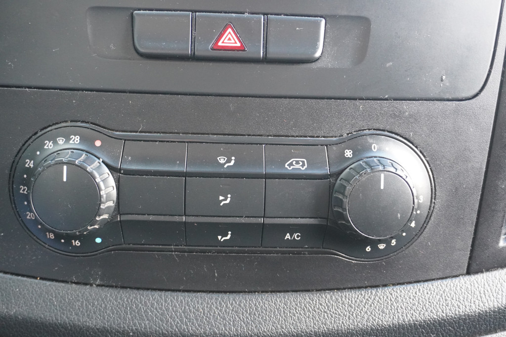 Mercedes-Benz Vito 111 CDI Lang Dubbele Cabine EURO 6 - Airco - Navi - Cruise - PDC - â¬17.950,- Excl. 10