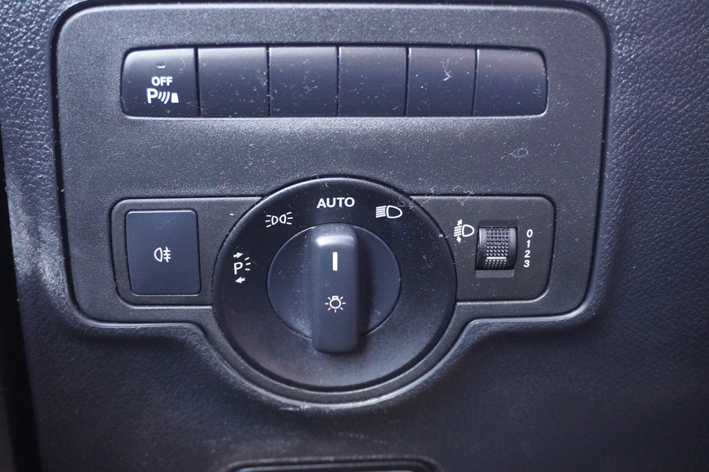 Mercedes-Benz Vito 111 CDI Lang Dubbele Cabine EURO 6 - Airco - Navi - Cruise - PDC - â¬17.950,- Excl. 20