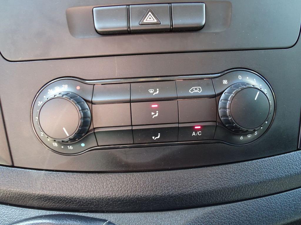 Mercedes-Benz Vito 111 CDI Lang Dubbele cabine 16