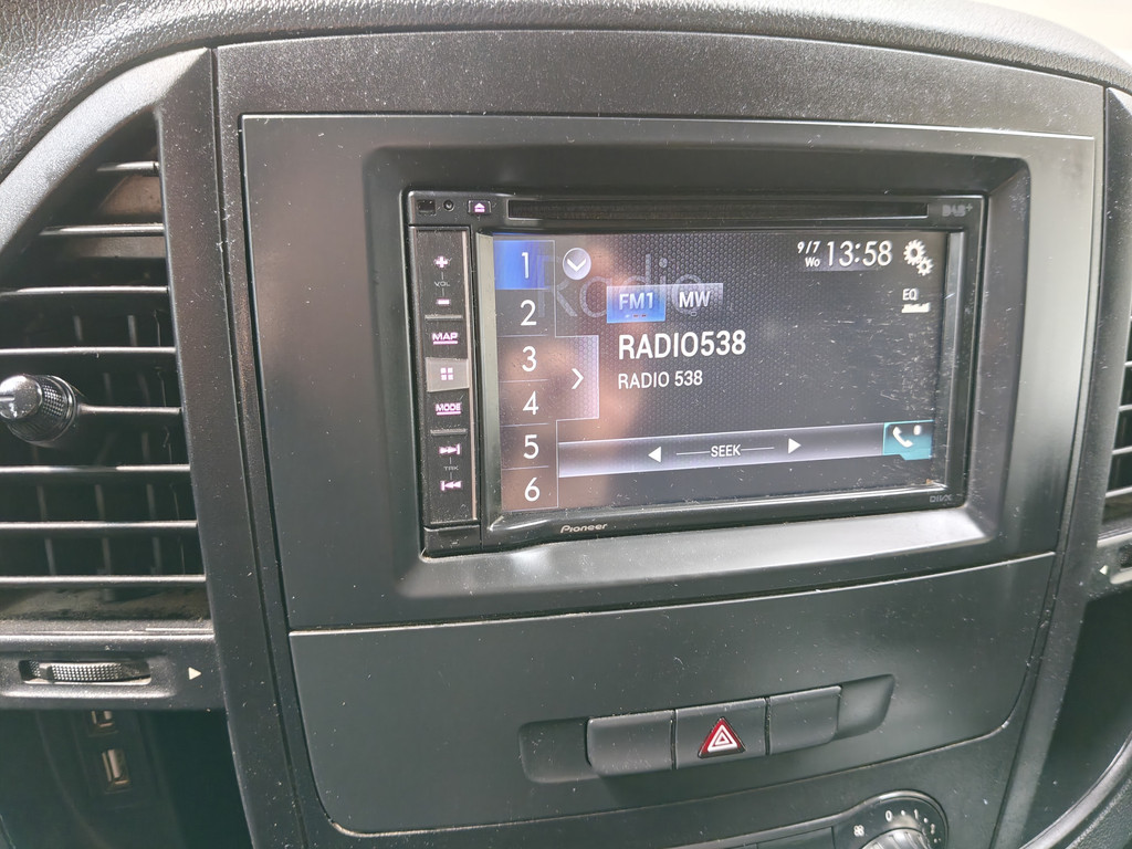 Mercedes-Benz Vito 111 CDI Lang E6 17