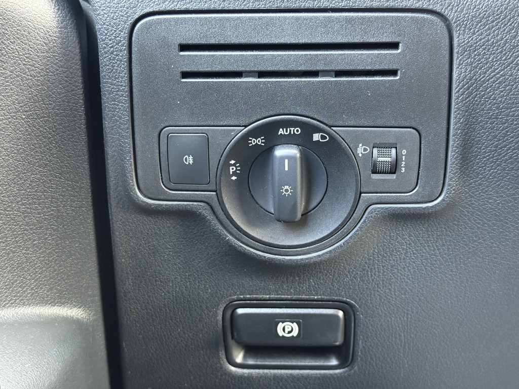 Mercedes-Benz Vito 111 CDI Lang | NL-auto | Airco | Cruisec. | Trekhaak 21