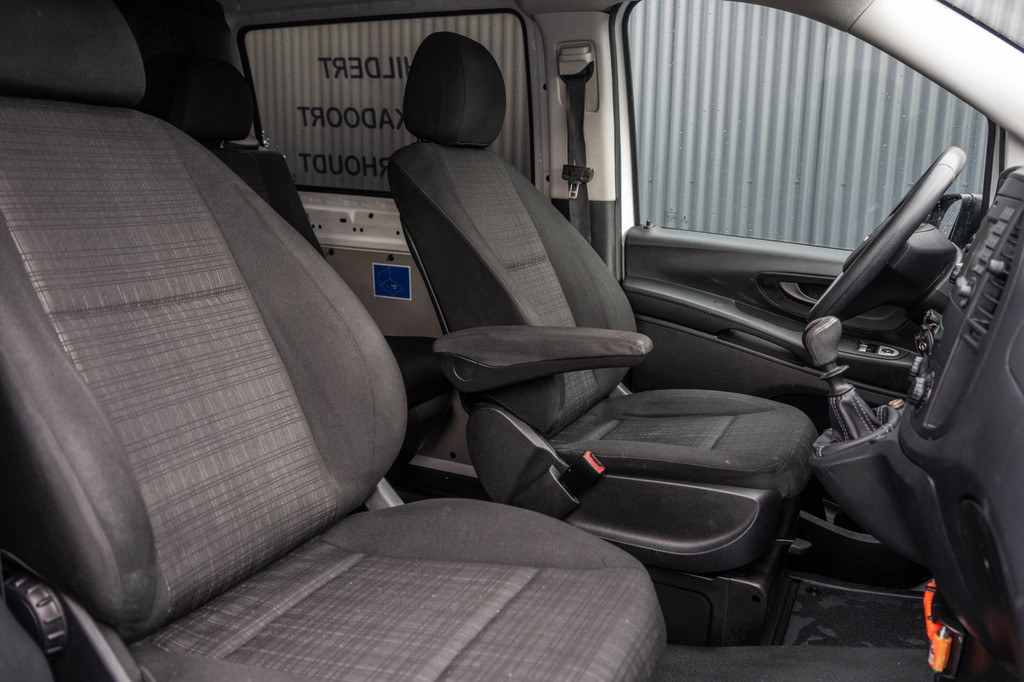 Mercedes-Benz Vito 111 CDI XL L3H1 | 5-Persoons | DC | Camera | Cruise | Airco | Trekhaak 13