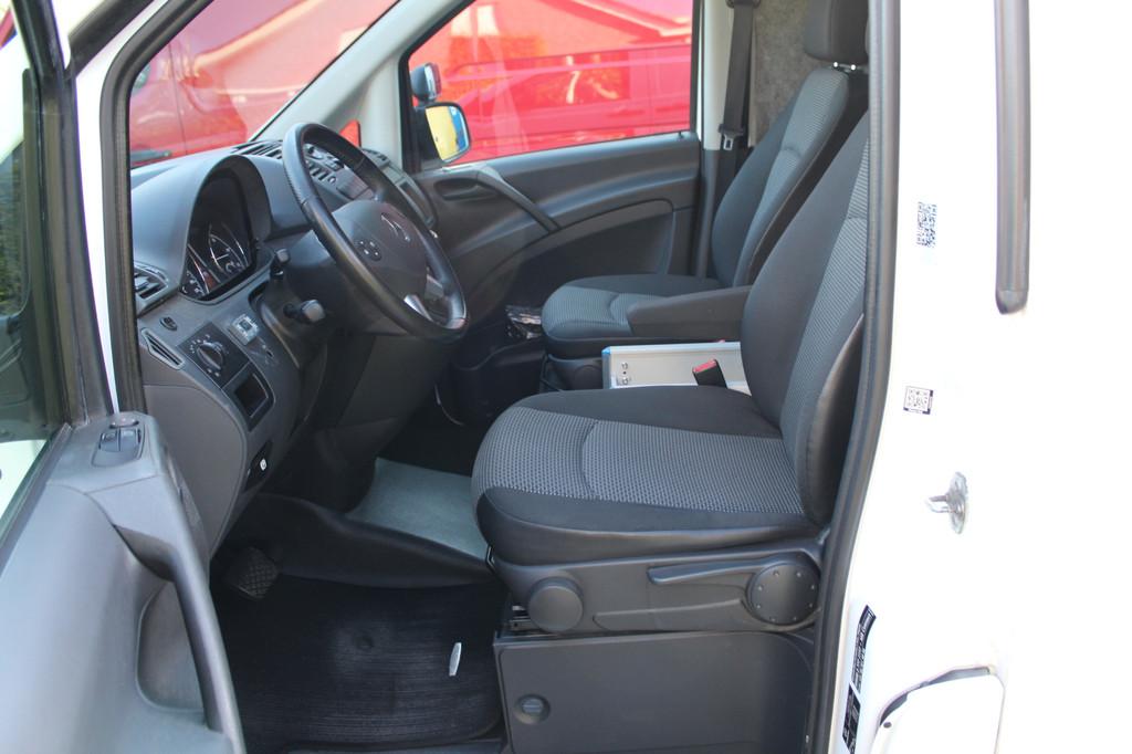 Mercedes-Benz Vito 113 CDI 2.2 E5 Automaat âairco ânette staat 1e eigenaar âcruise control 9