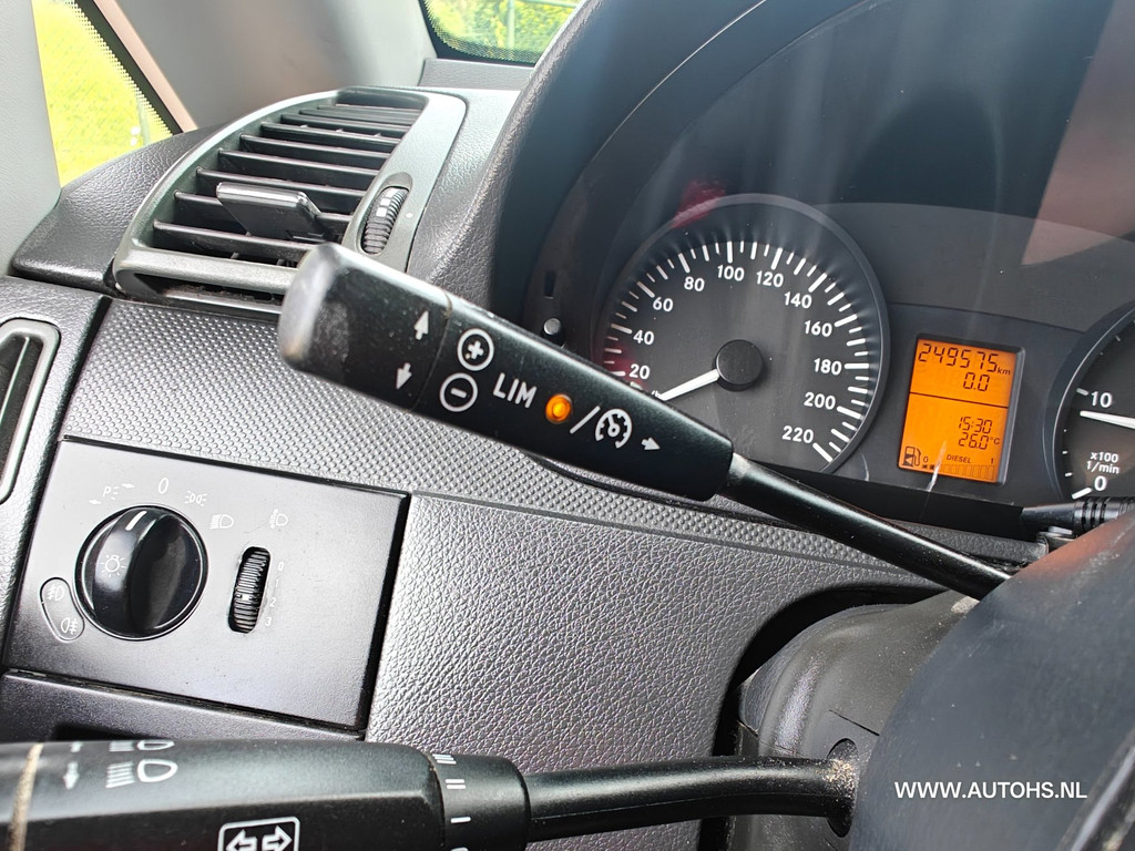 Mercedes-Benz Vito 113 CDI 320 , Airco , cruise , apk mei 2027 , 136 PK , recent beurt gehad 14