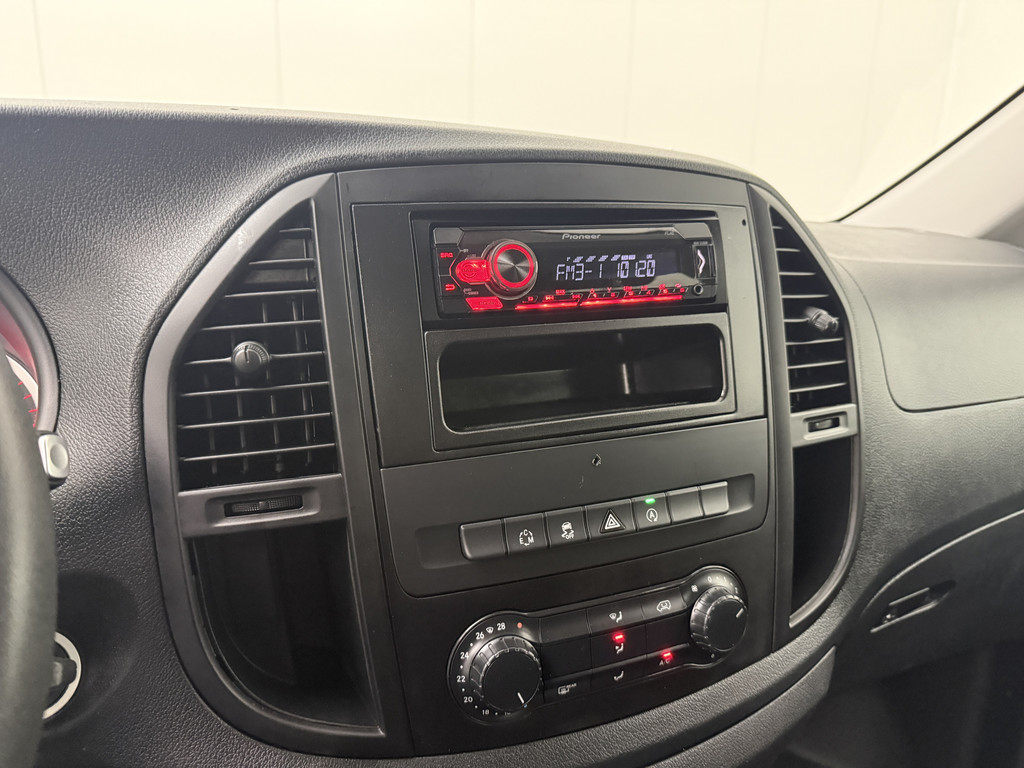Mercedes-Benz Vito 114BlueTEC 7G-Tronic Automaat Personenbus | 9-Persoons | Extra Lang | Prijs incl BTW EUR 26318,-- | Airco | Cruise | 2-2-2-3 Stoelopstelling 17