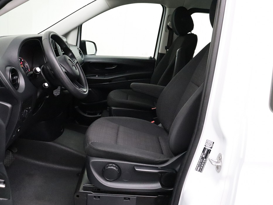 Mercedes-Benz Vito 114BlueTEC 7G-Tronic Automaat Personenbus | 9-Persoons | Extra Lang | Prijs incl BTW EUR 26318,-- | Airco | Cruise | 2-2-2-3 Stoelopstelling 19