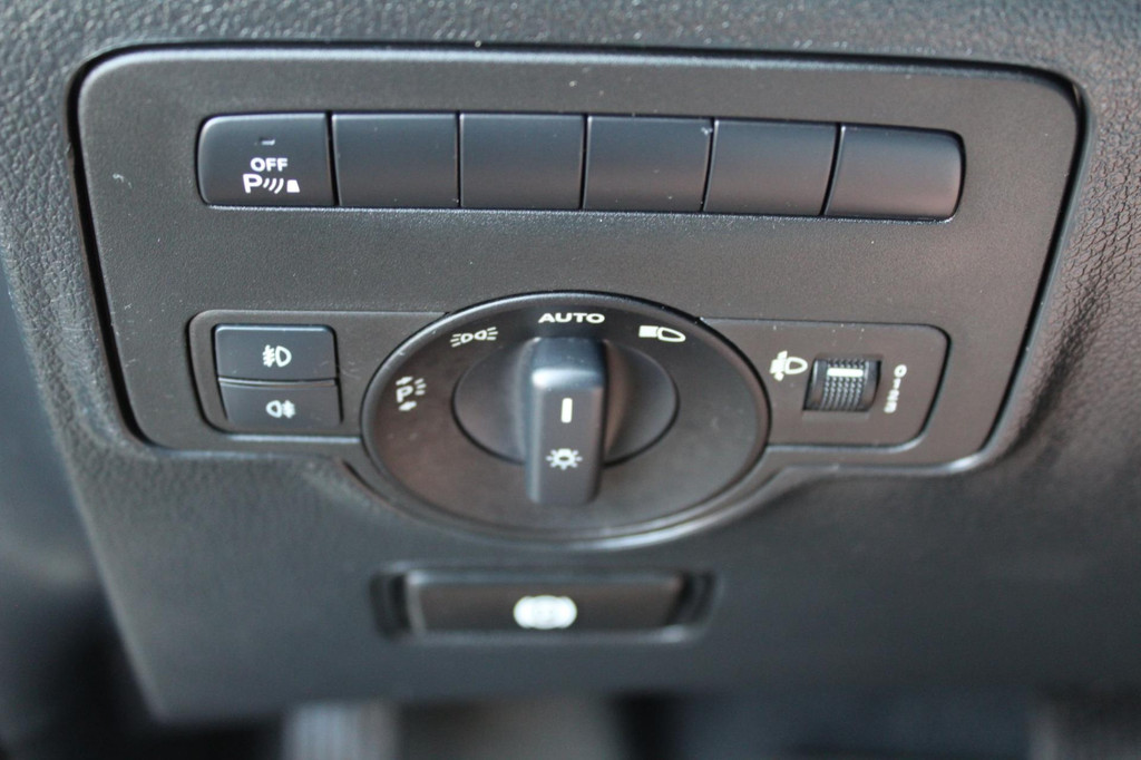 Mercedes-Benz Vito 114 CDI 136PK | AUTOMAAT | Climate Control | PDC V+A | NAVI 18