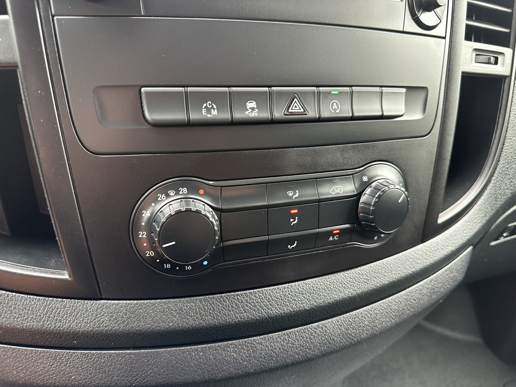 Mercedes-Benz Vito 114 CDI 136 PK E6 AUTOMAAT / L2H1 / 1e EIG. / TREKHAAK / CAMERA / 2x SCHUIFDEUR / CRUISE / AIRCO 16