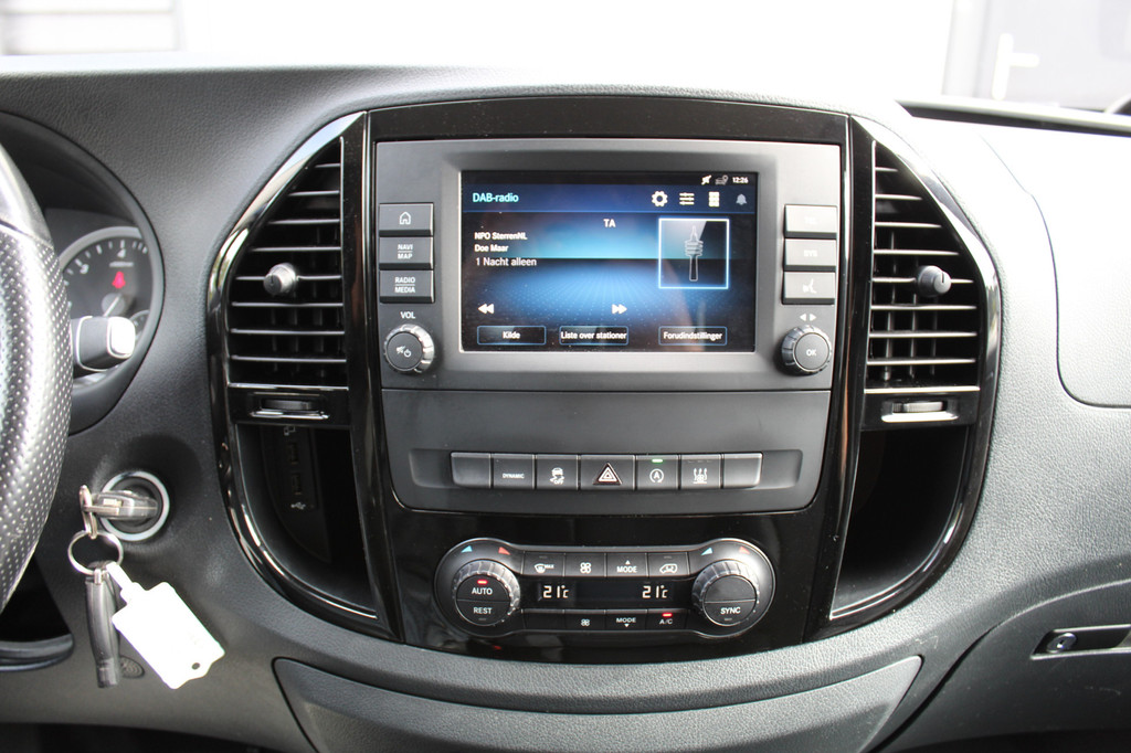 Mercedes-Benz Vito 114 CDI 136Pk Lang L2 2X Schuifdeur | LED | Trekhaak 11