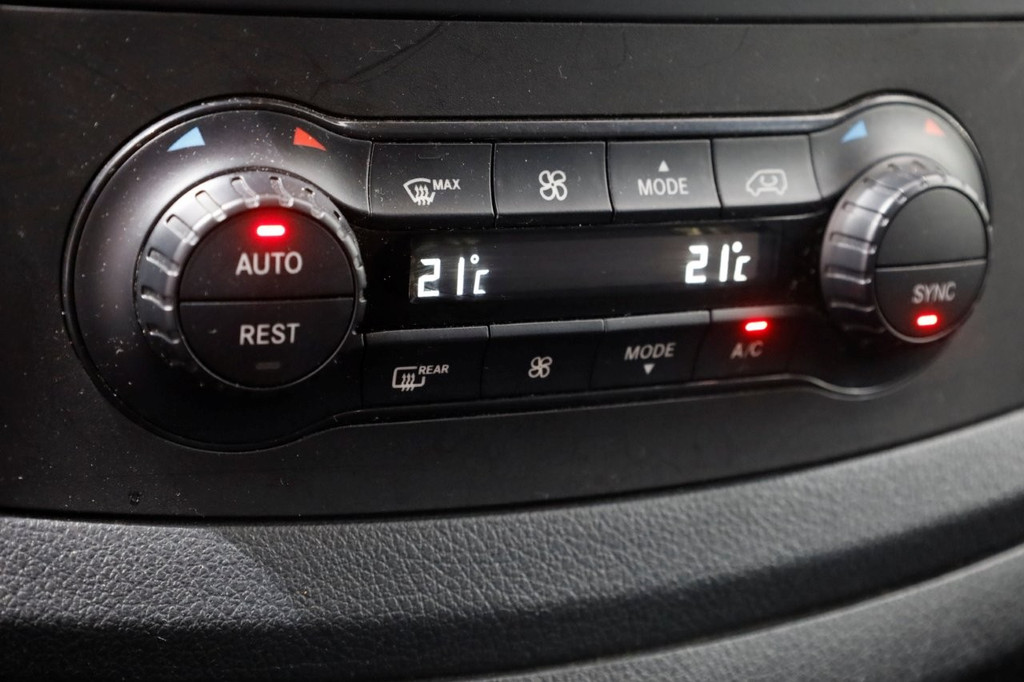 Mercedes-Benz Vito 114 CDI 136pk 7G Automaat Lang LED/Camera/Inrichting 01-2020 18