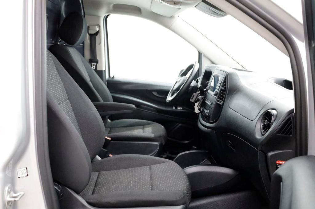 Mercedes-Benz Vito 114 CDI 136pk Compact 9G Automaat 2x Schuifdeur/LED/Camera/Inrichting 11-2022 3