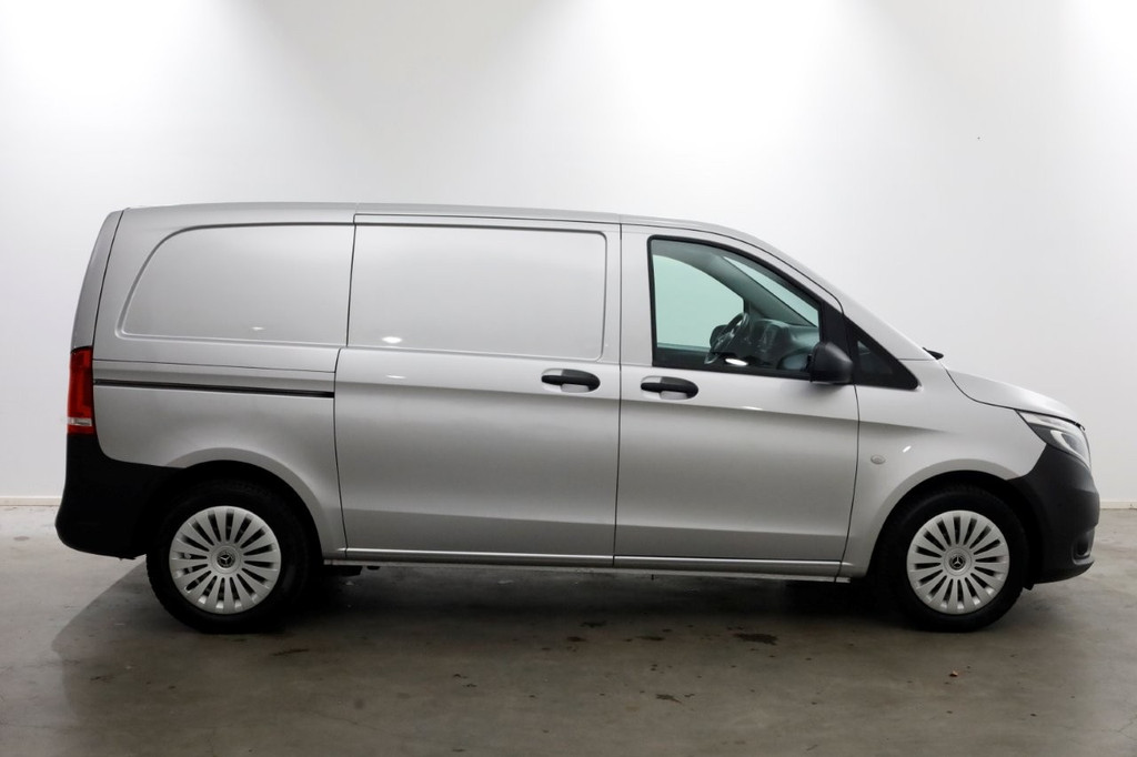 Mercedes-Benz Vito 114 CDI 136pk Compact 9G Automaat 2x Schuifdeur/LED/Camera/Inrichting 11-2022 6