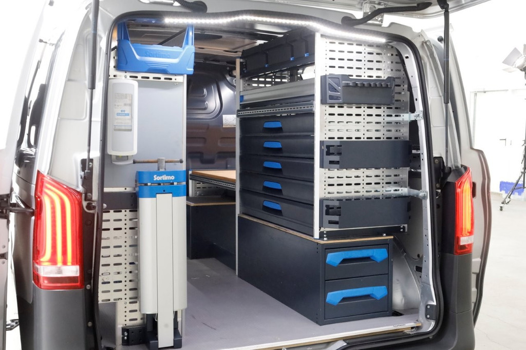 Mercedes-Benz Vito 114 CDI 136pk Compact 9G Automaat 2x Schuifdeur/LED/Camera/Navi/Inrichting 04-2022 15