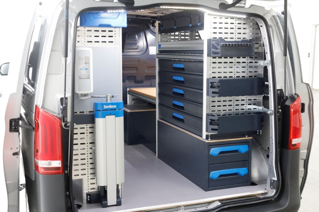 Mercedes-Benz Vito 114 CDI 136pk Compact 9G Automaat 2x Schuifdeur/LED/Camera/Navi/Inrichting 05-2022 15