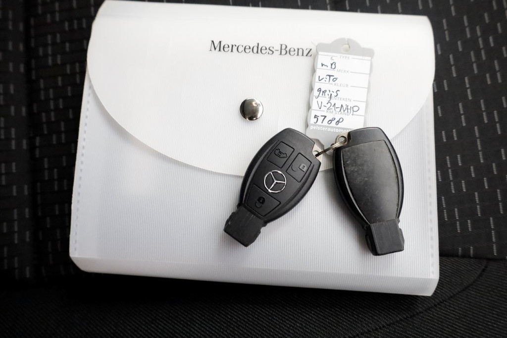 Mercedes-Benz Vito 114 CDI 136pk Compact 9G Automaat 2x Schuifdeur/LED/Camera/Navi/Inrichting 07-2022 8