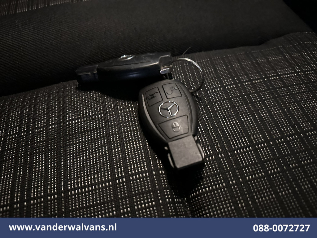 Mercedes-Benz Vito 114 CDI 136pk L2H1 Euro6 Airco | Camera | Bijrijdersbank | Cruisecontrol | Trekhaak Parkeersensoren, stoelverwarming 19