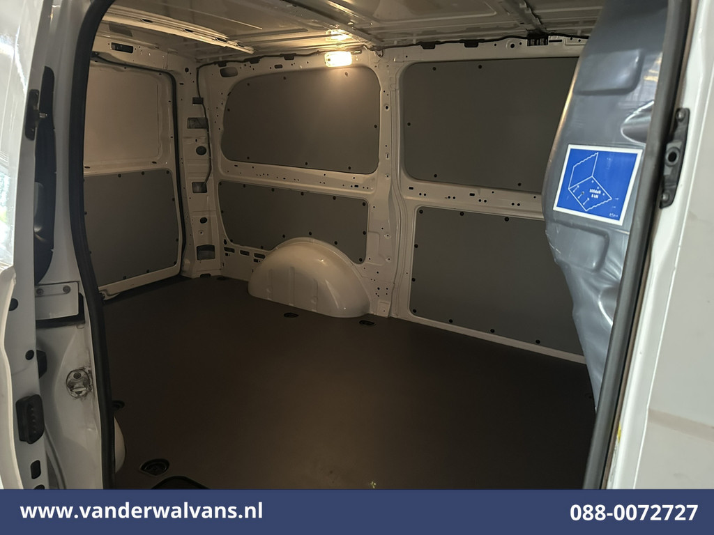 Mercedes-Benz Vito 114 CDI 136pk L2H1 Euro6 Airco | Camera | Cruisecontrol | Stoelverwarming Trekhaak, Parkeersensoren, Bijrijdersbank 12