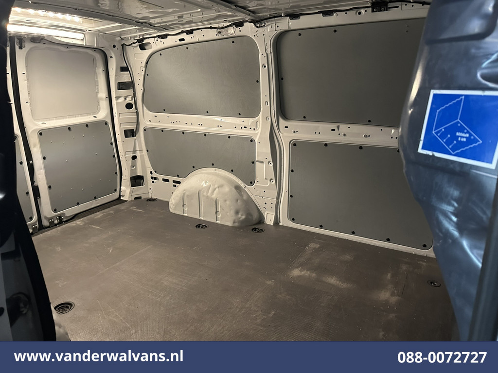 Mercedes-Benz Vito 114 CDI 136pk L2H1 Euro6 Airco | Camera | Navigatie | Cruisecontrol | Apple Carplay Android Auto, Parkeersensoren, Trekhaak, Bijrijdersbank 14