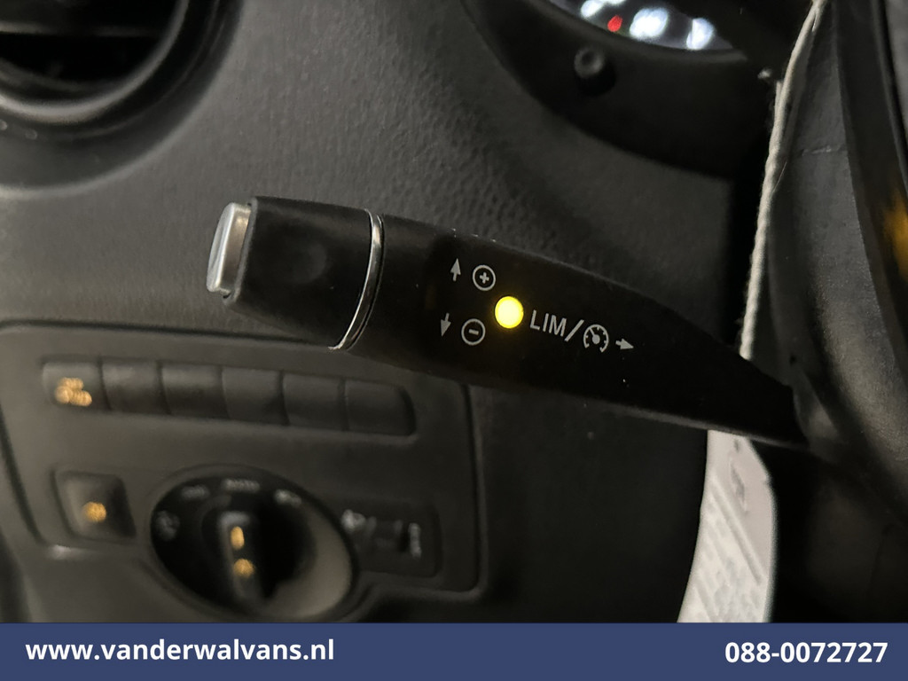 Mercedes-Benz Vito 114 CDI 136pk L2H1 Euro6 Airco | Navigatie | Camera | LM Velgen Cruisecontrol, Bumper in de kleur, Parkeersensoren, Achterklep, Stoelverwarming, Bijrijdersbank, Inrichting 4