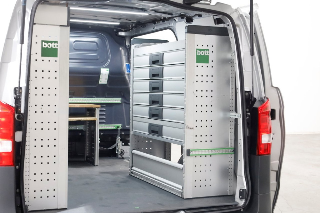 Mercedes-Benz Vito 114 CDI 136pk RWD Compact 9G Automaat Camera/Navi/Inrichting 01-2022 11