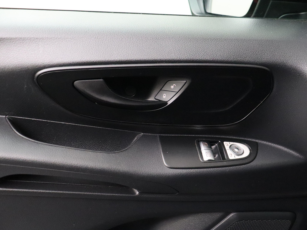 Mercedes-Benz Vito 114CDI 7G-Tronic XXL Dubbele Cabine | Leder | Airco | 2xSchuifdeur | Privacy glass 8