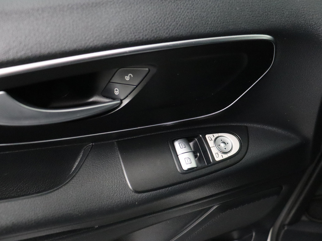Mercedes-Benz Vito 114CDI 9G-Tronic Lang Edition | Led | Navigatie | Camera | Airco | 3-Persoons 8