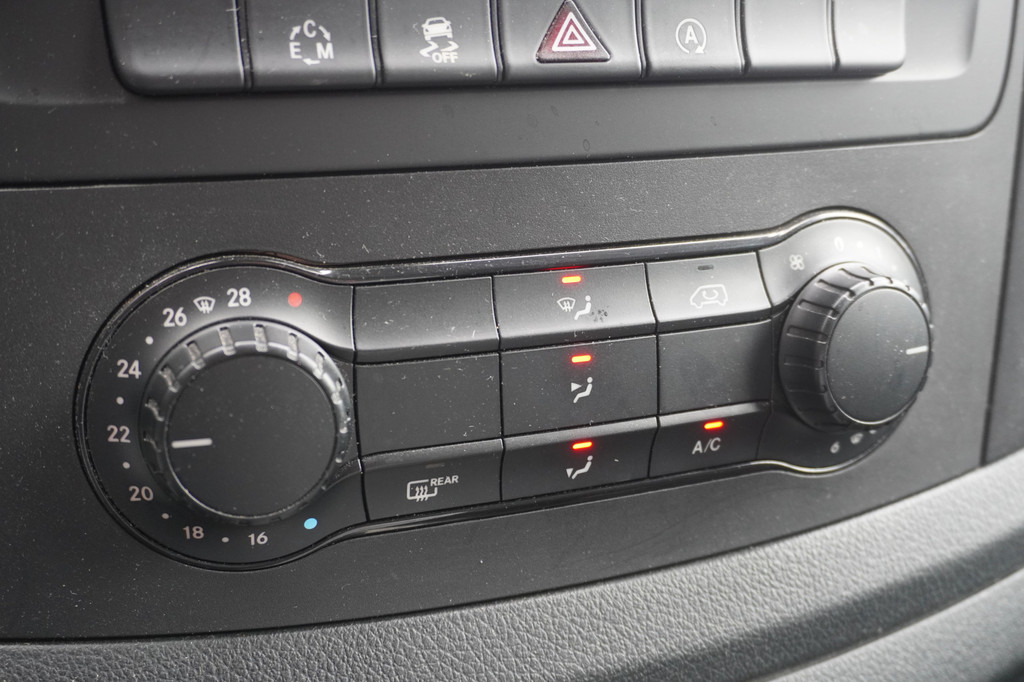 Mercedes-Benz Vito 114 CDI Automaat EURO 6 - Airco - Cruise - PDC - ⬠10.950,- Excl. 12