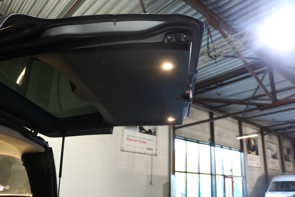 Mercedes-Benz Vito 114 CDI Automaat Overbreng voertuig 2 Kisten 21