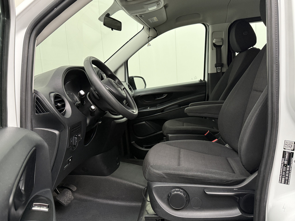 Mercedes-Benz Vito 114CDI Automaat Personenbus | 9-Persoons | Extra Lang | Prijs incl BTW EUR 25289,-- | Airco | Cruise | 2-2-2-3 Stoelopstelling 18