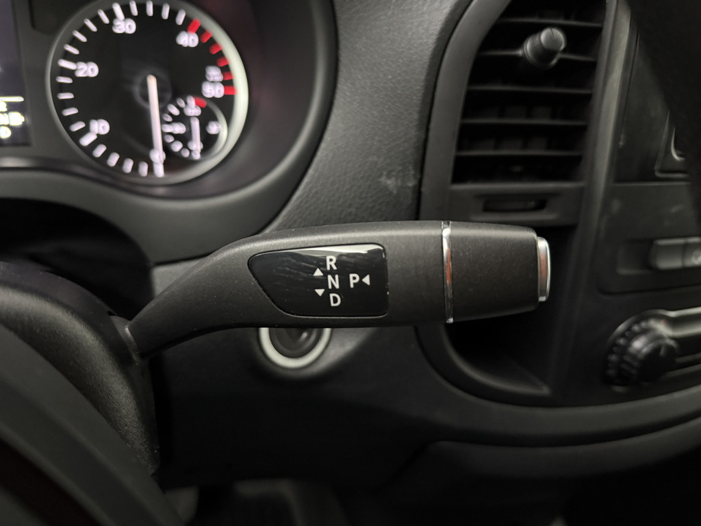 Mercedes-Benz Vito 114CDI Automaat Personenbus | 9-Persoons | Extra Lang | Prijs incl BTW EUR 26499,-- | Airco | Cruise | 2-2-2-3 Stoelopstelling 16