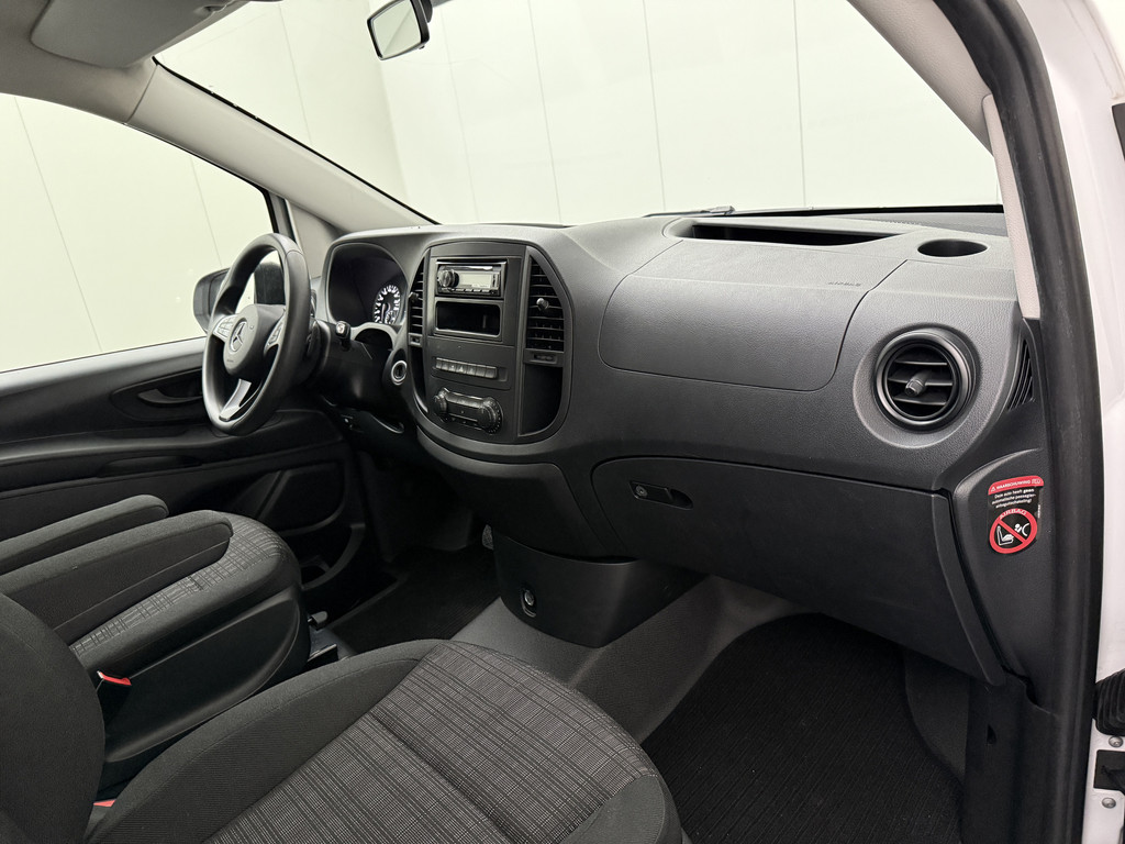 Mercedes-Benz Vito 114CDI Automaat Personenbus | 9-Persoons | Extra Lang | Prijs incl BTW EUR 26499,-- | Airco | Cruise | 2-2-2-3 Stoelopstelling 19