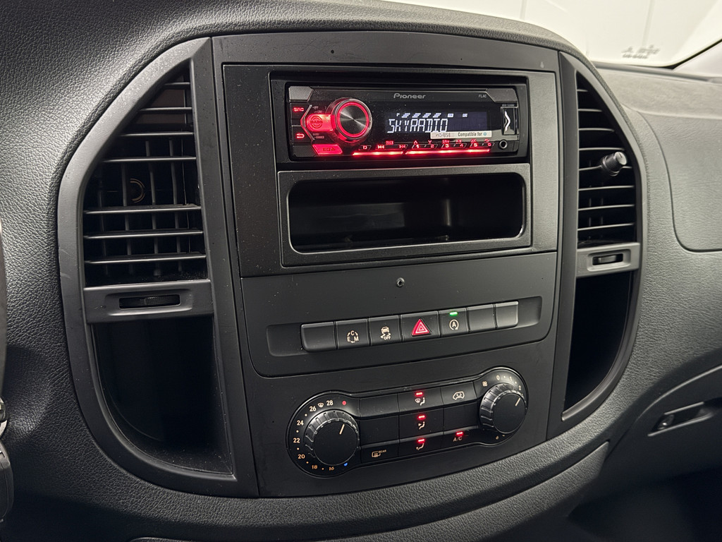 Mercedes-Benz Vito 114CDI Automaat Personenbus | 9-Persoons | Extra Lang | Prijs incl BTW EUR 27527,50 | Airco | Cruise | 2-2-2-3 Stoelopstelling 17
