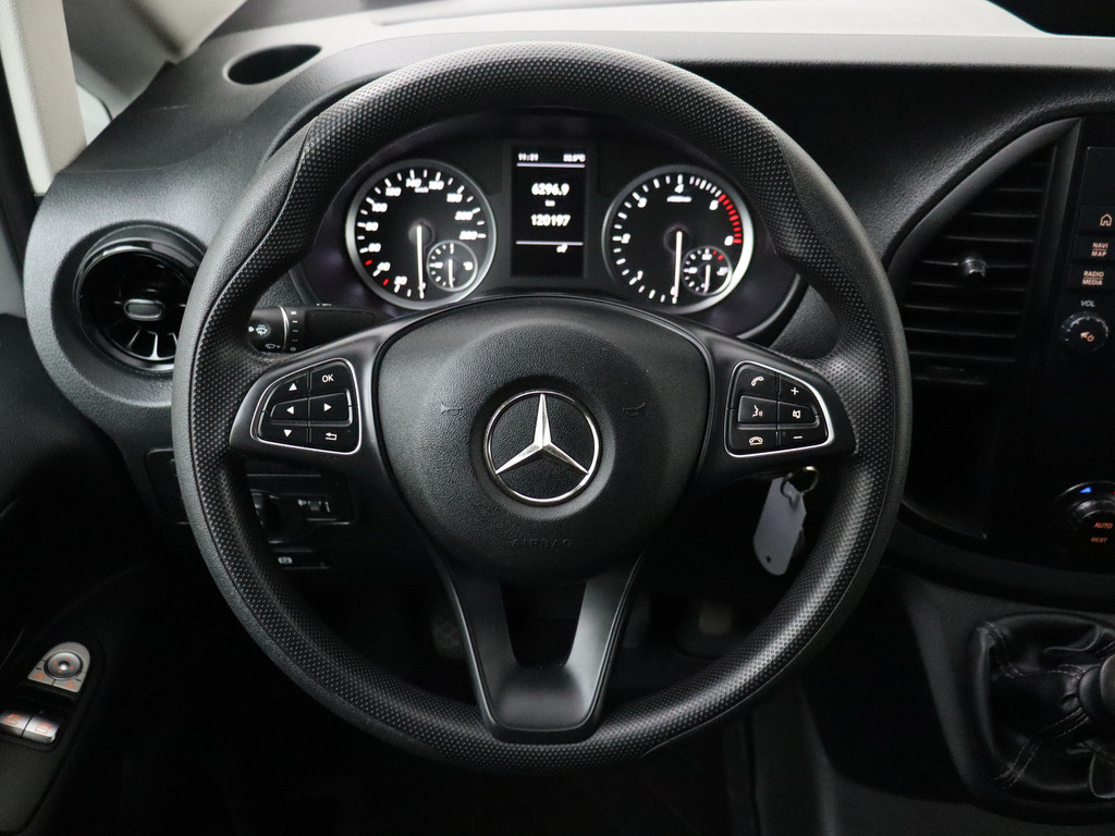 Mercedes-Benz Vito 114CDI Extra Lang Achterdeuren | Airco | Cruise | Camera | Multimedia | Trekhaak 14