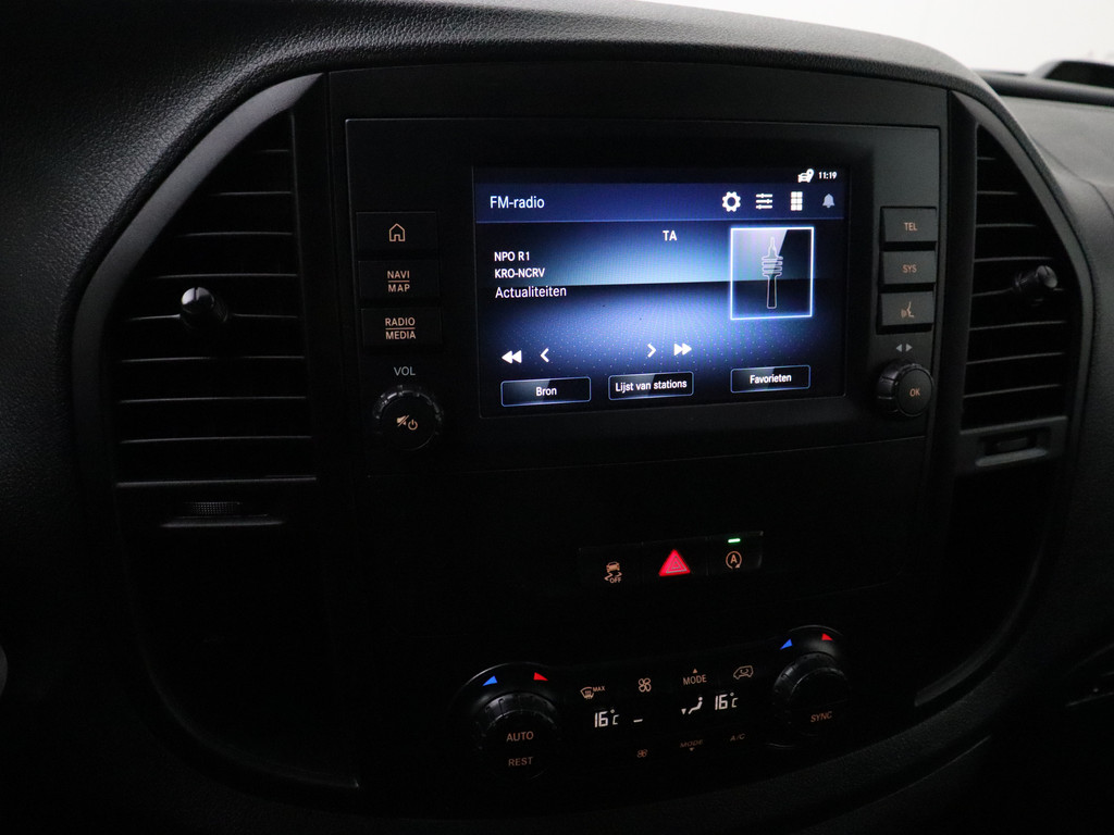 Mercedes-Benz Vito 114CDI Extra Lang Achterdeuren | Airco | Cruise | Camera | Multimedia | Trekhaak 16