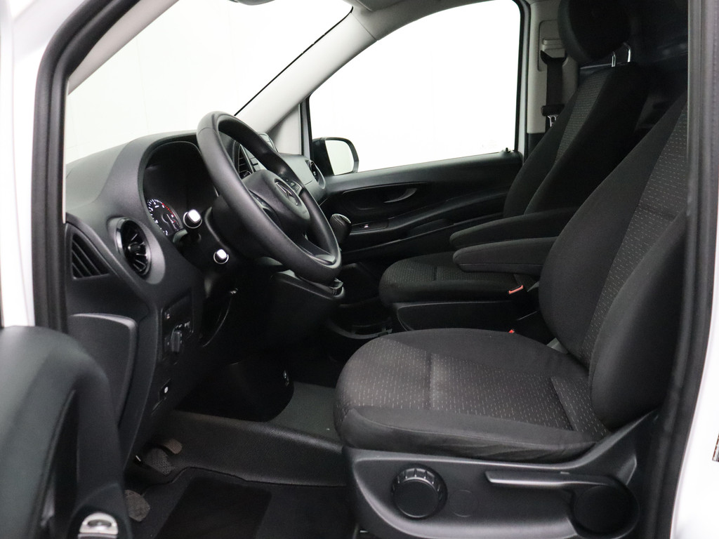 Mercedes-Benz Vito 114CDI Extra Lang Achterdeuren | Airco | Cruise | Camera | Multimedia | Trekhaak 18